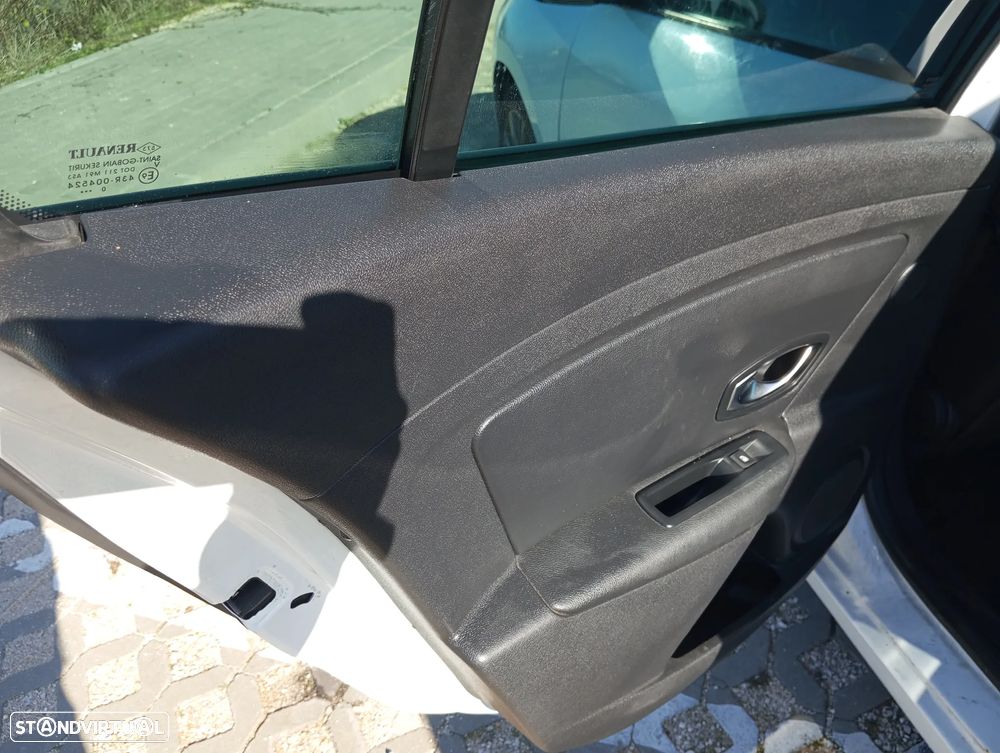 Renault Mégane Sport Tourer 1.5 dCi GT Line EDC - 35