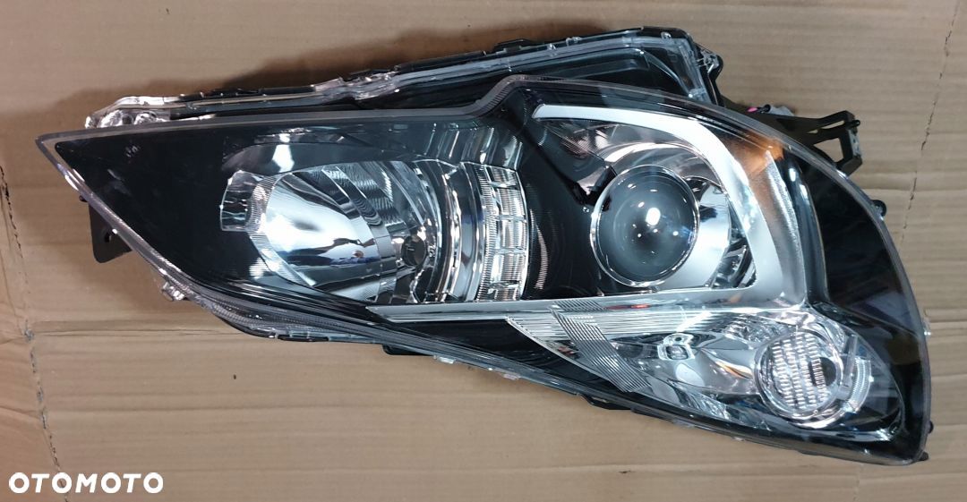 LAMPA PRAWA SUBARU LEGACY OUTBACK LIFT XENON - 1