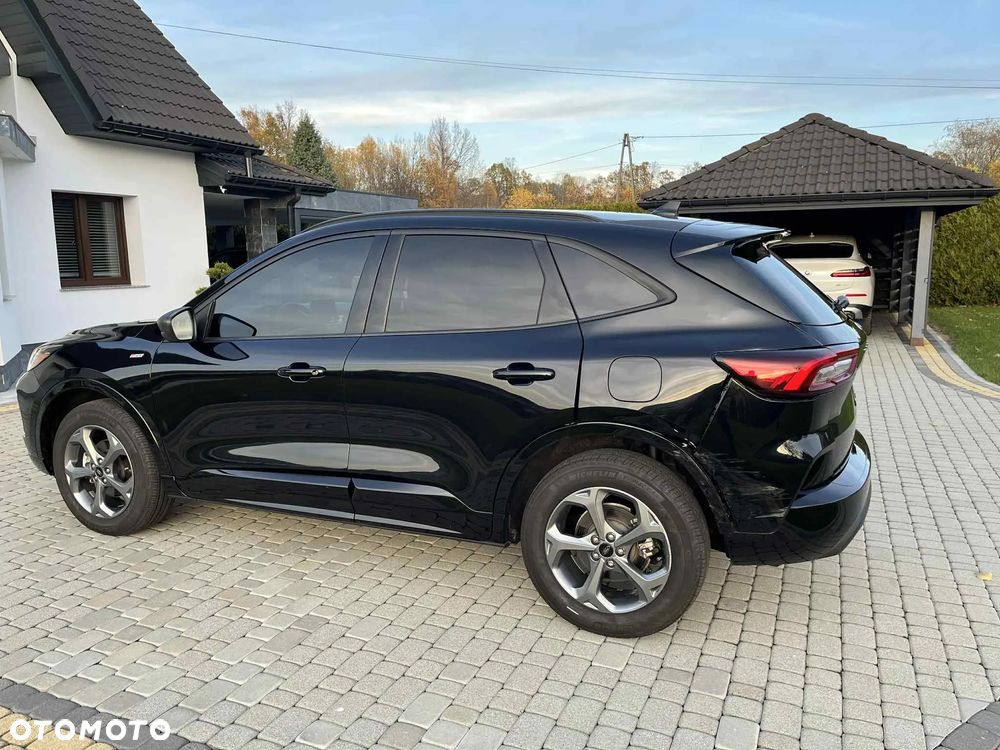 Ford Kuga 1.5 EcoBoost ST-LINE - 21