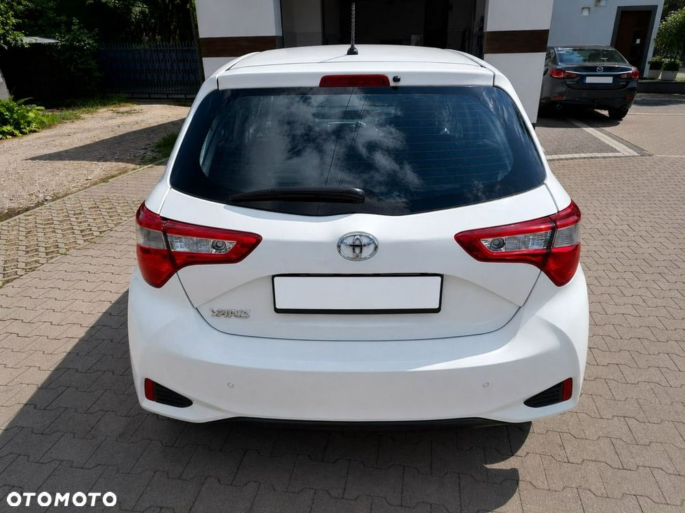 Toyota Yaris - 5