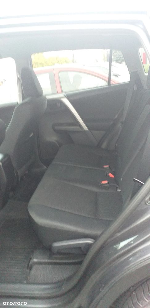Toyota RAV4 - 6