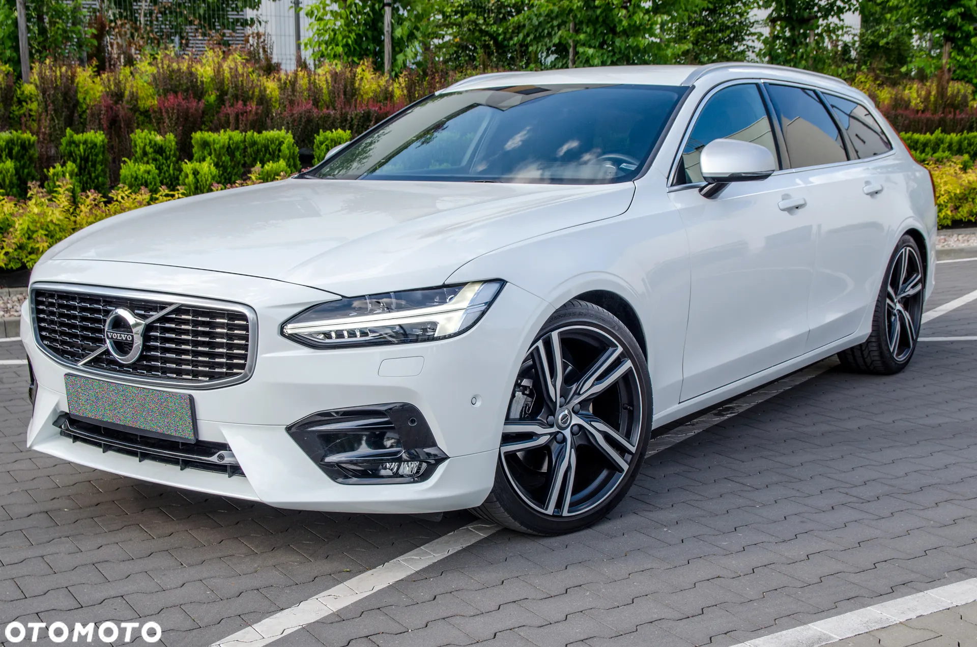 Volvo V90 D4 Geartronic R Design - 3