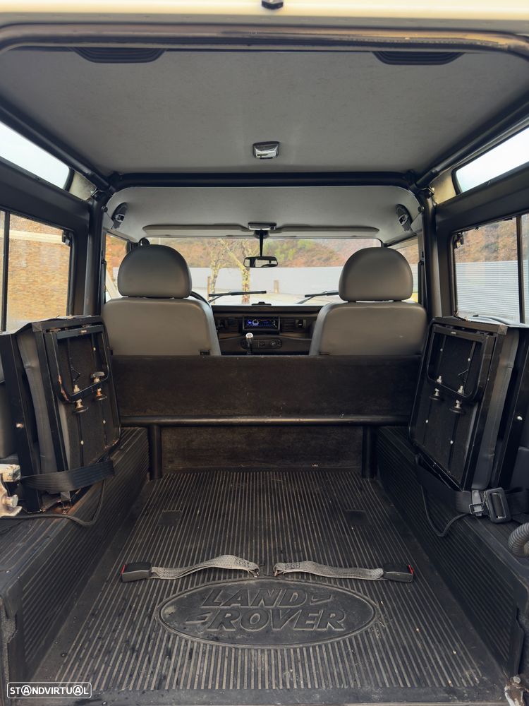 Land Rover Defender 90 2.5 TD5 Metal Top - 6
