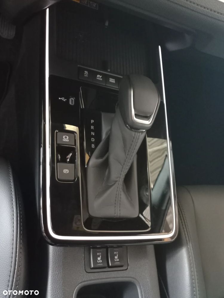 Toyota Corolla Cross 2.0 Hybrid Executive - 8