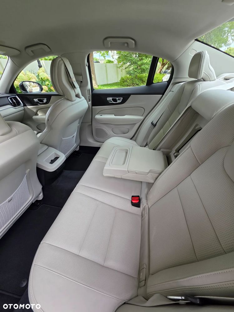 Volvo S60 T5 Inscription - 11