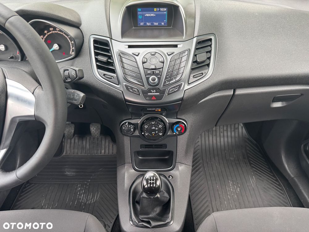 Ford Fiesta 1.5 TDCi Gold X - 26