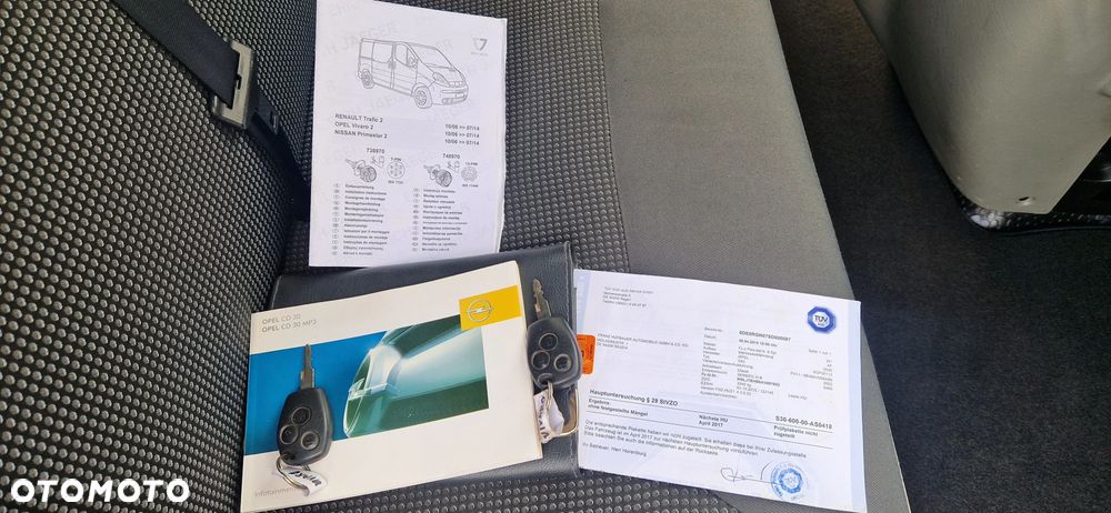 Opel Vivaro - 11