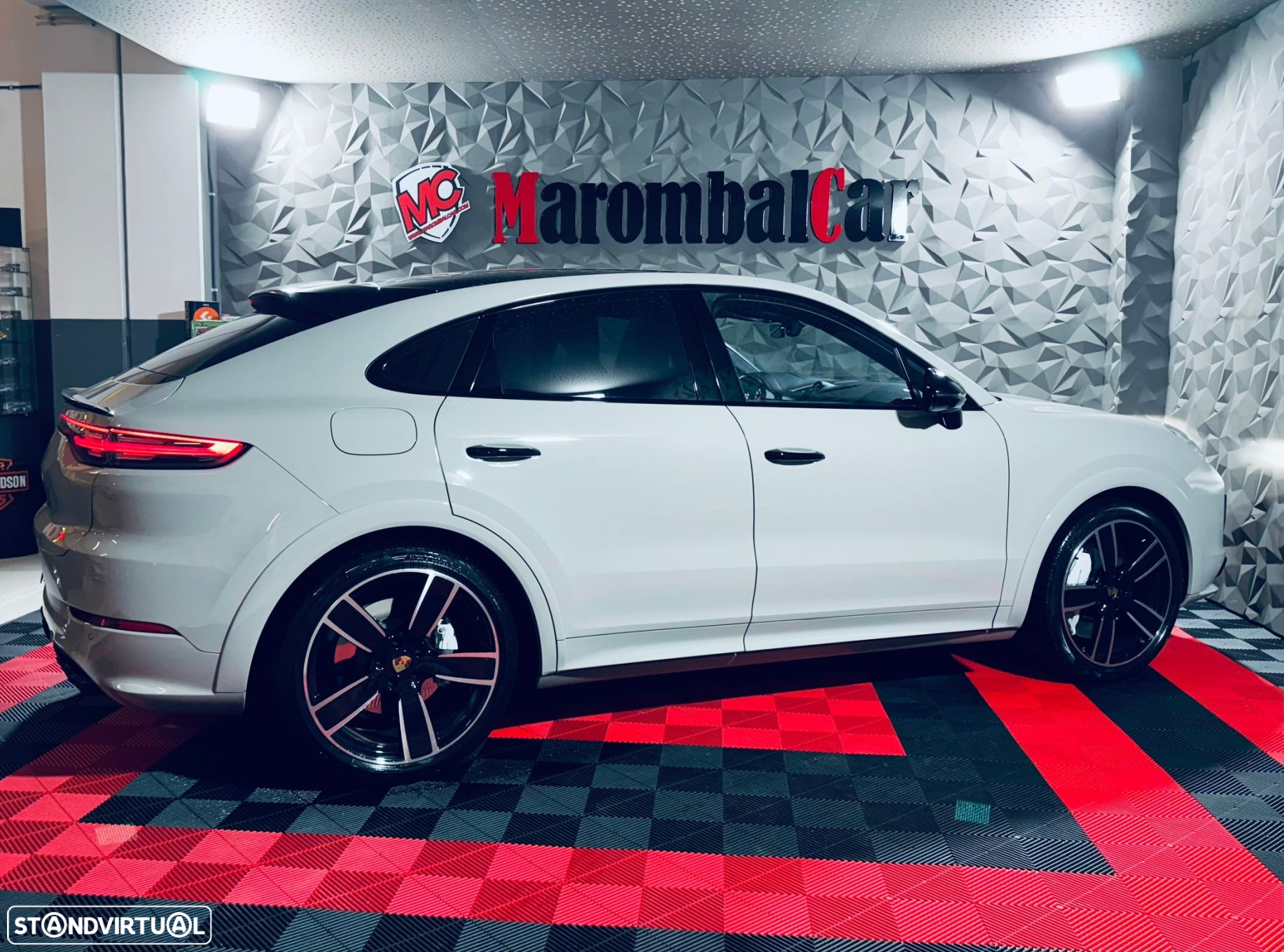 Porsche Cayenne Coupé Turbo - 14