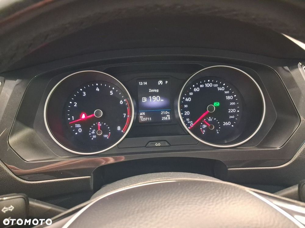 Volkswagen Tiguan - 22