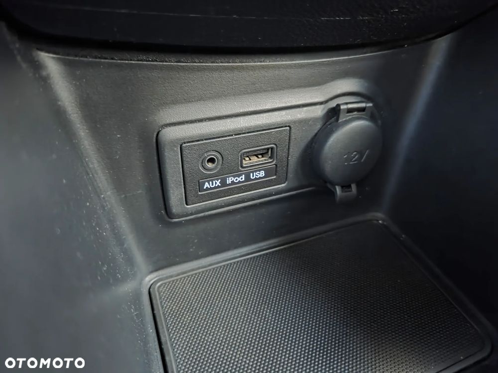 Hyundai ix20 1.4 Premium - 24