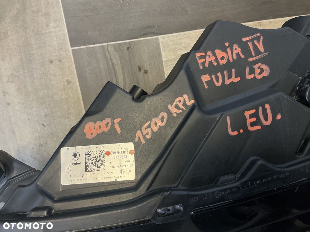 SKODA FABIA IV FULL LED 6VB941015 LAMPA PRAWA LEWA PRZÓD PRZEDNIA - 7