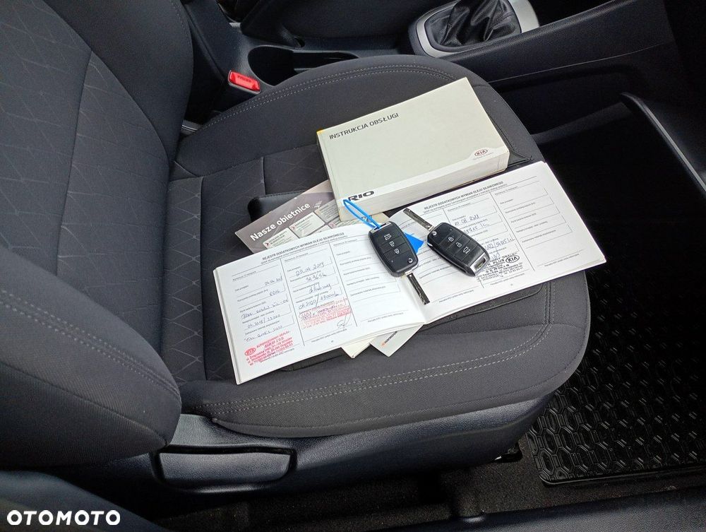 Kia Rio - 27