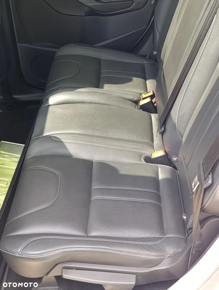 Ford Kuga 2.0 TDCi 4x4 Titanium - 24