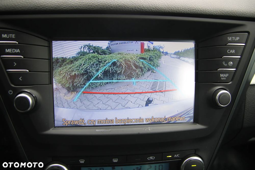 Toyota Avensis 2.0 D-4D Premium - 15