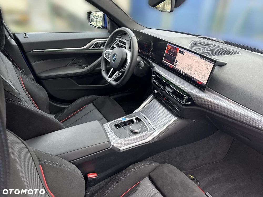 BMW i4 - 7