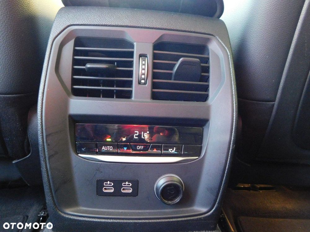 BMW Seria 3 320d Sport Line Shadow sport - 13