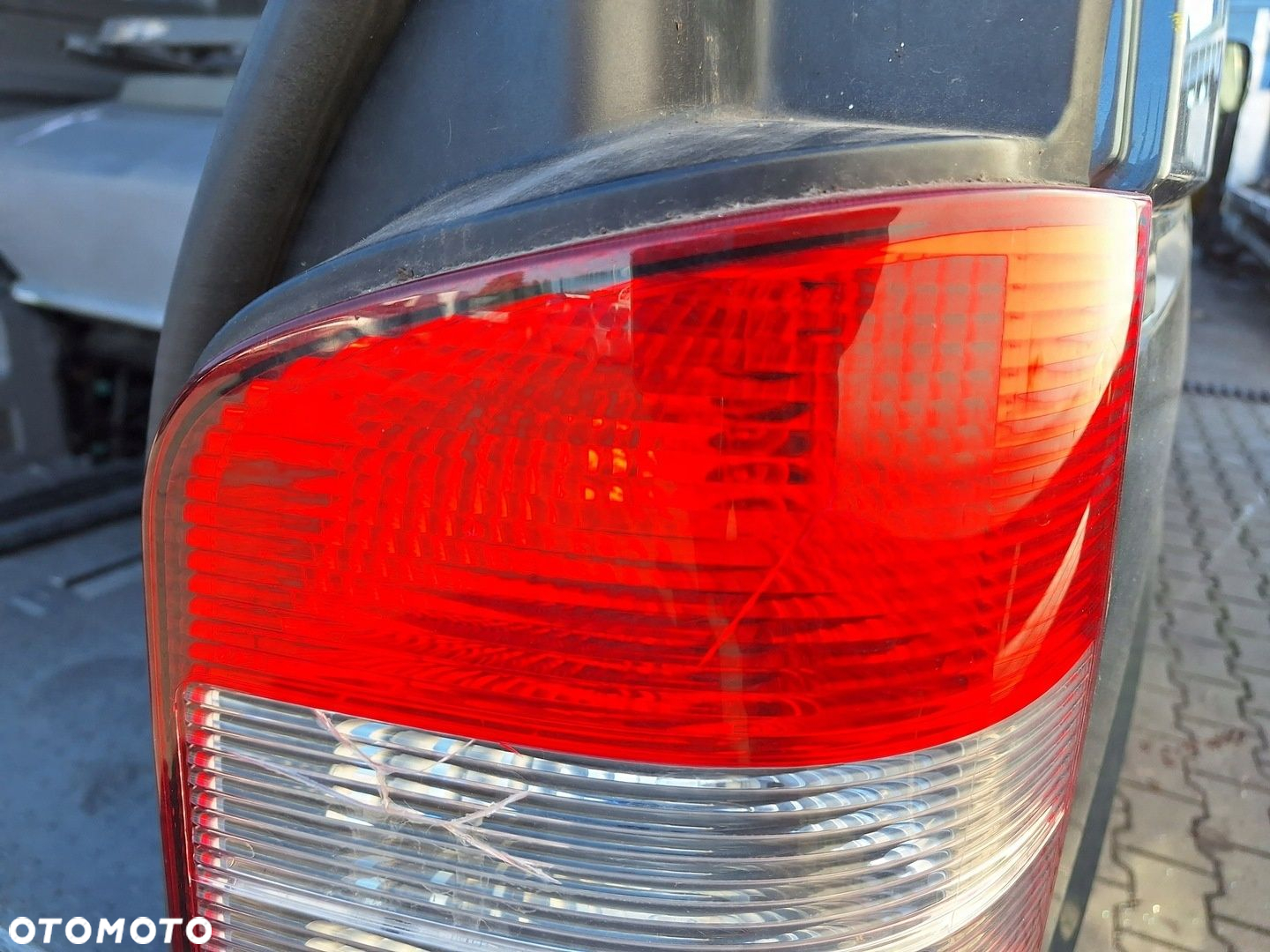 VW TRANSPORTER T5 MULTIVAN LAMPA TYŁ PRAWA - 3