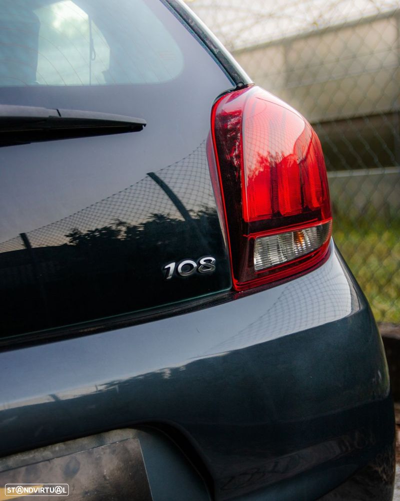 Peugeot 108 1.2 PureTech Allure - 18