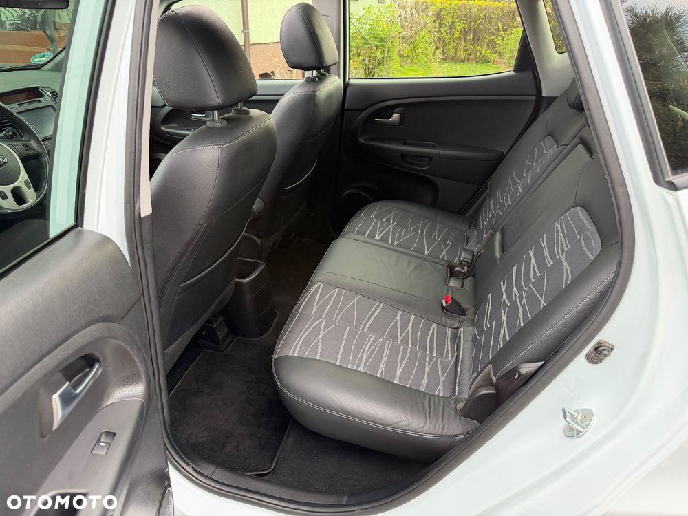 Kia Venga 1.4 CVVT Titanium Collection - 25