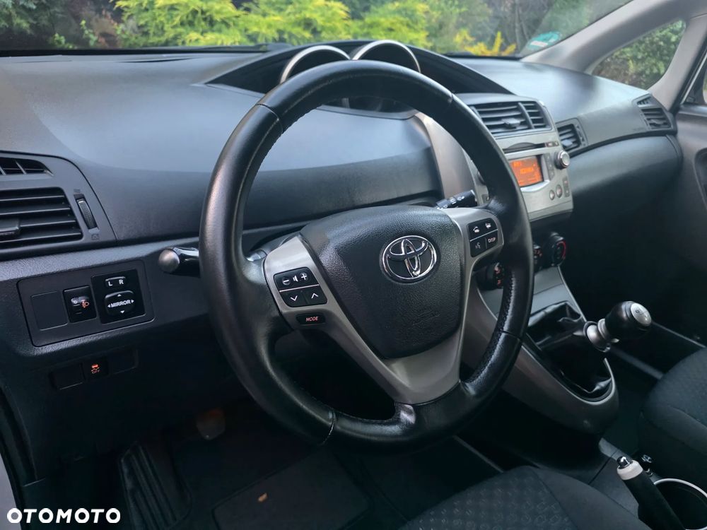 Toyota Verso 1.6 7-Sitzer Life - 31