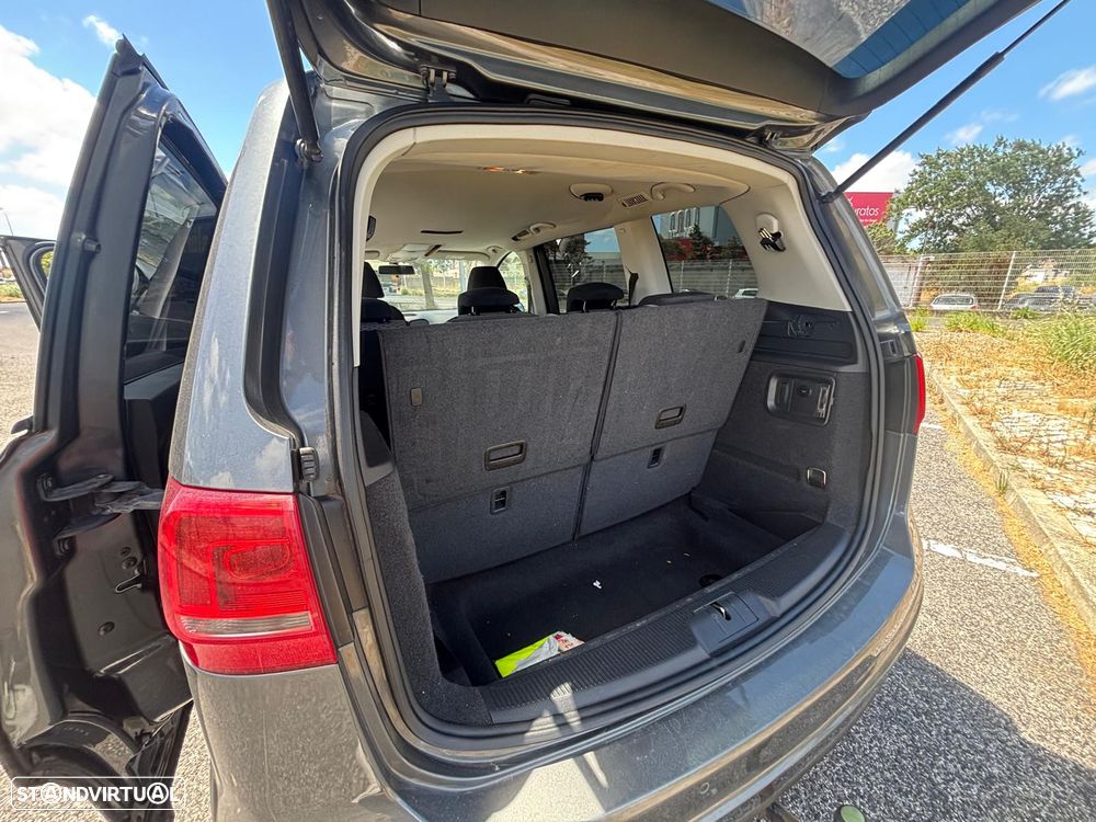VW Sharan - 7