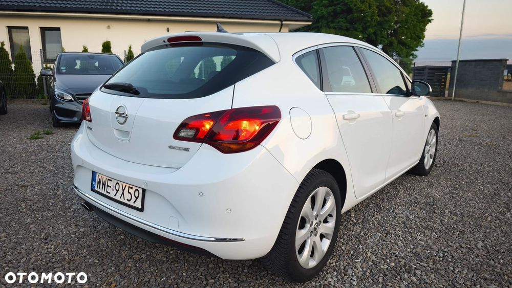 Opel Astra 1.4 T Cosmo S&S - 5