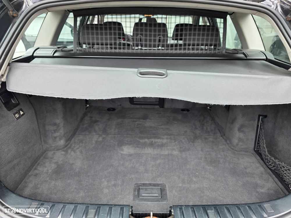 BMW 318 d Sport Line - 29