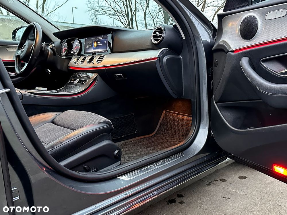 Mercedes-Benz Klasa E 200 9G-TRONIC Avantgarde - 15