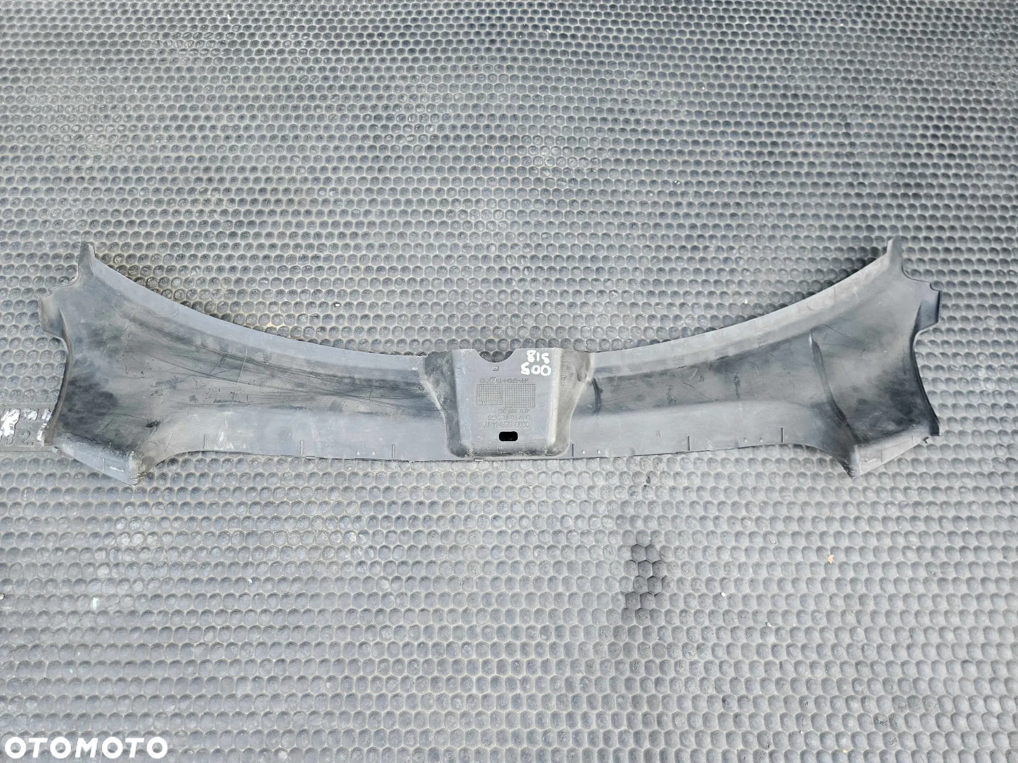 Oslona 4F0807081 Pasa Przedniego Zderzaka Nakladka Maskownica Zamek Audi A6 C6 2005r - 24