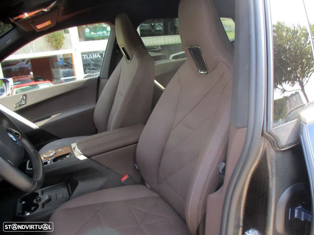 BMW iX xDrive 50 Pack Desportivo - 10