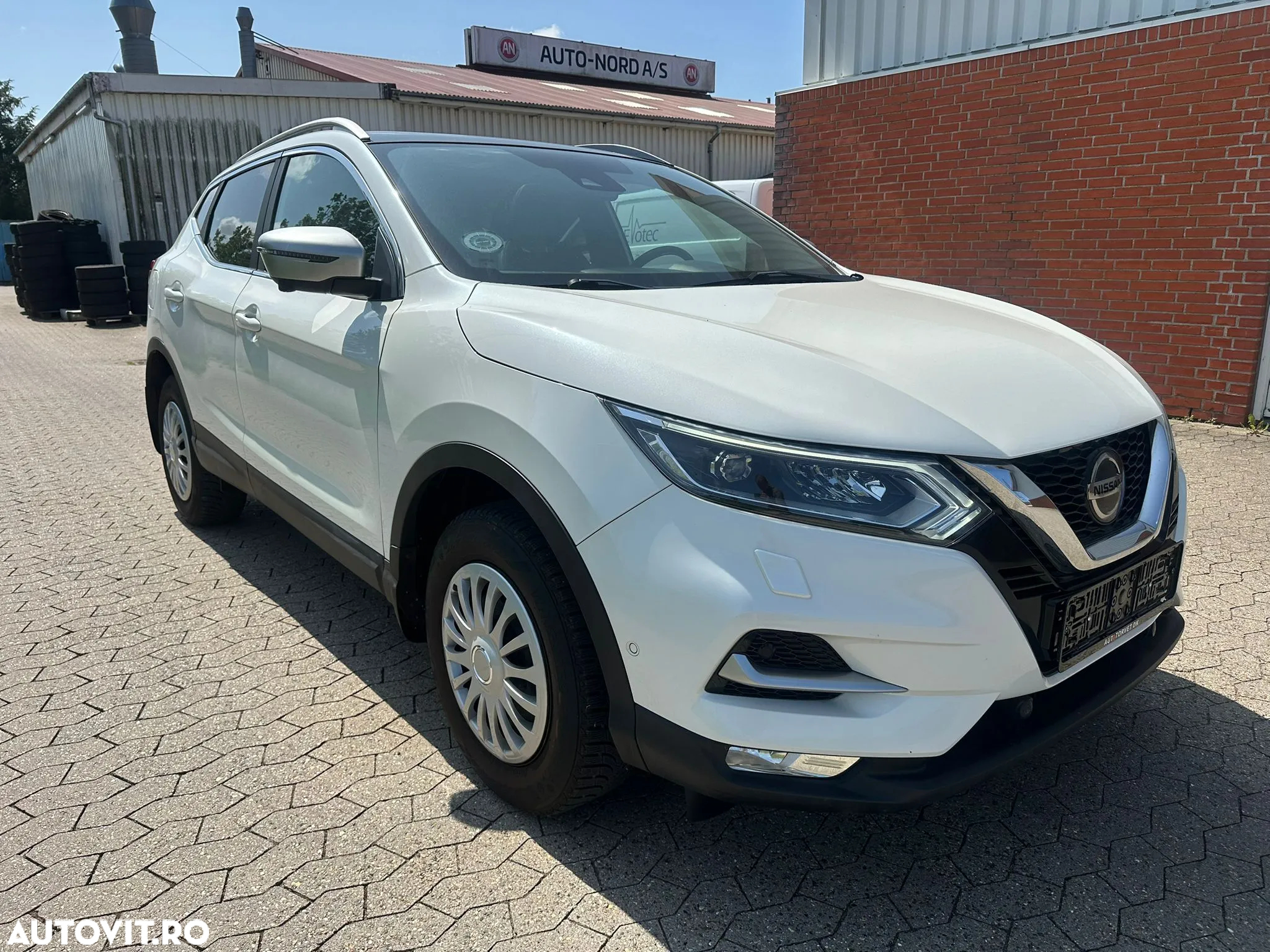 Nissan Qashqai 1.6 DCI TEKNA+ - 2