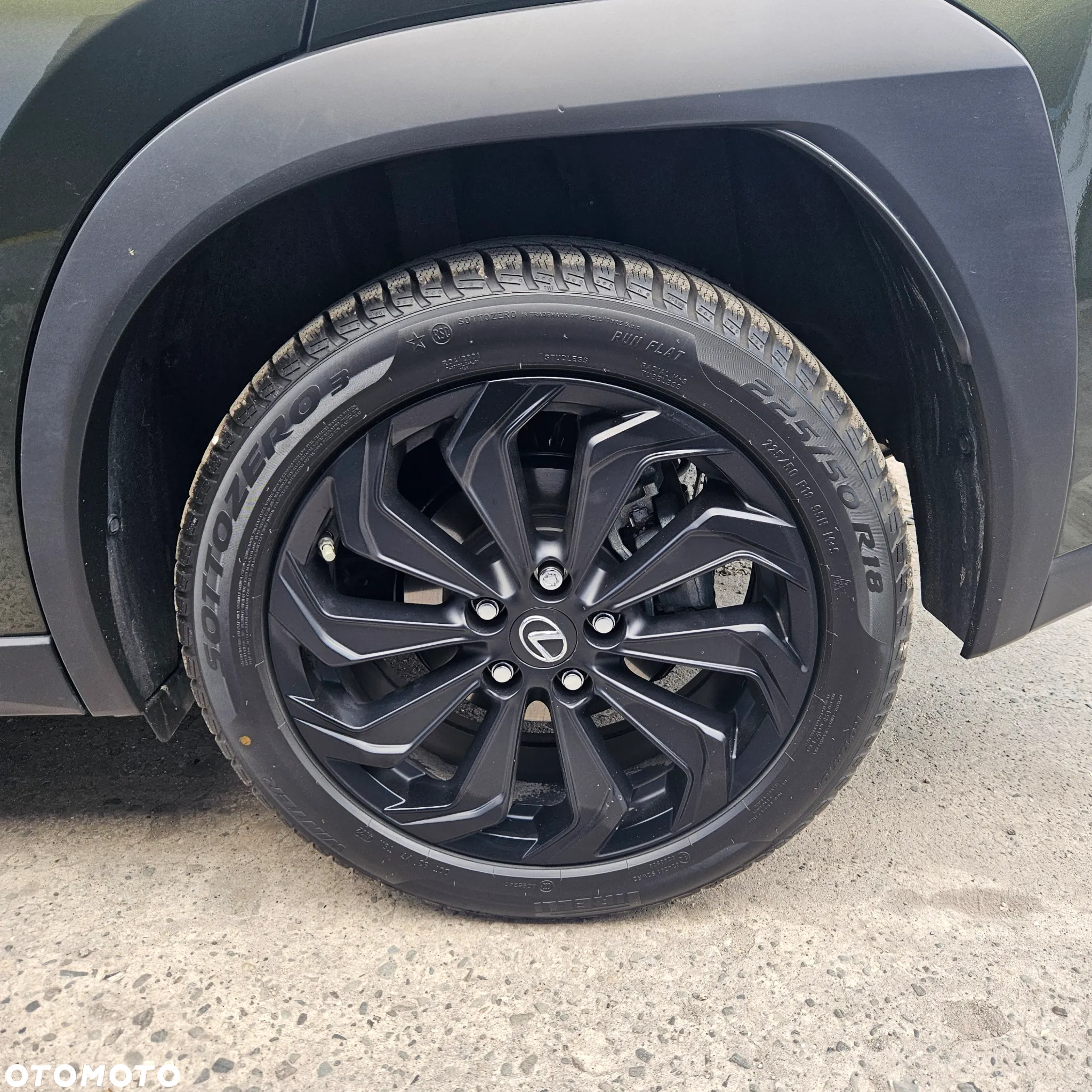 Lexus UX 250h GPF Business 2WD - 33