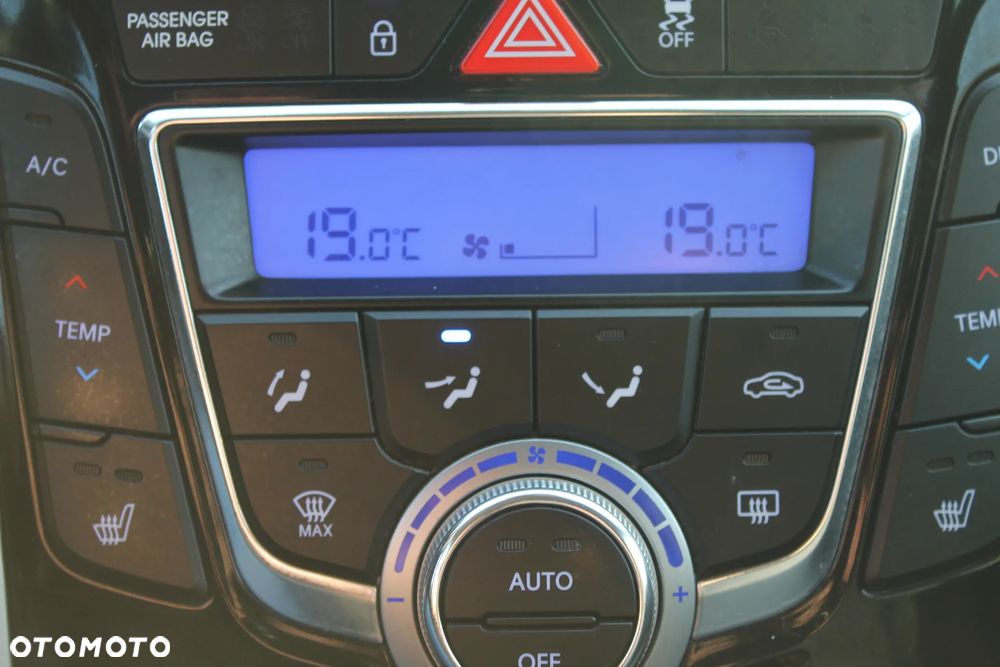 Hyundai i30 1.6 CRDi BlueDrive Comfort - 23
