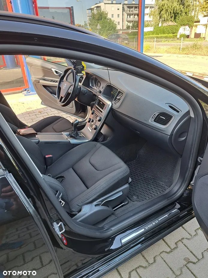 Volvo V60 D2 Drive-E Kinetic - 8