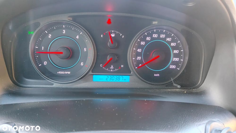 Chevrolet Captiva 2.2 D LT+ - 12