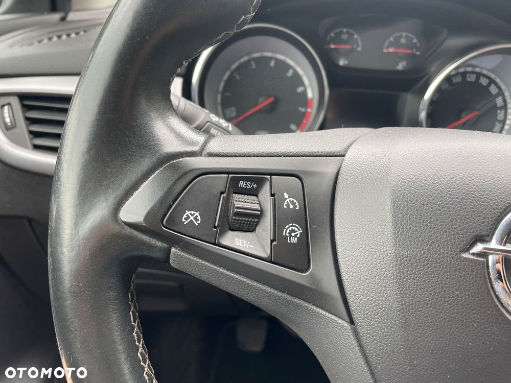 Opel Astra 1.4 Turbo Active - 21