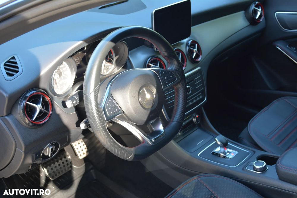 Mercedes-Benz CLA 45 AMG 4MATIC 7G-DCT - 9