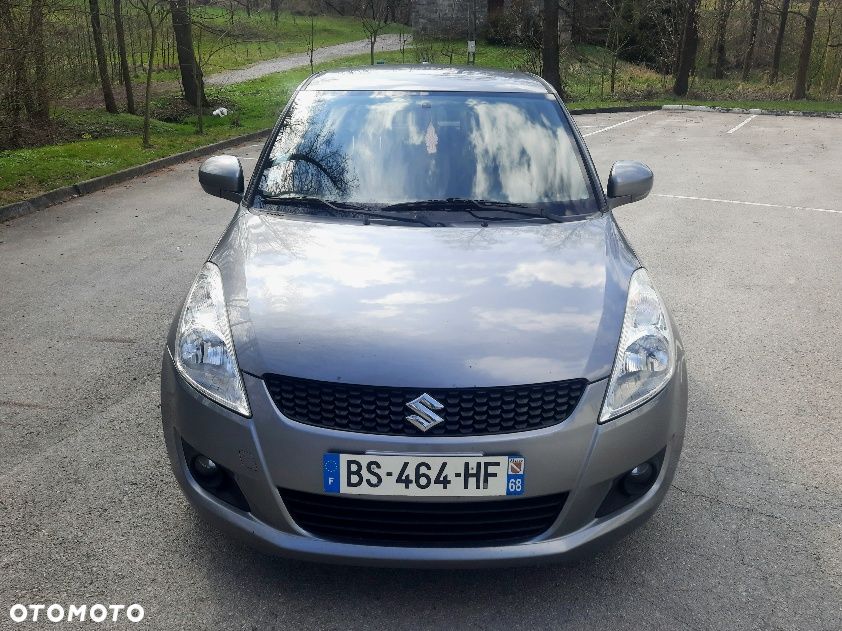 Suzuki Swift 1.2 Premium - 2