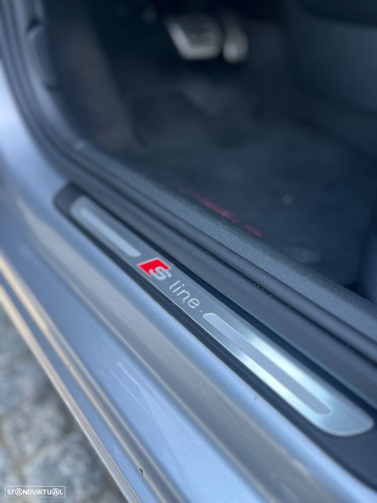 Audi A1 Sportback 1.6 TDI S-line S tronic - 10