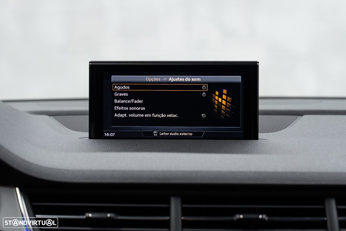Audi Q7 3.0 TDI quattro S-line Tiptronic 7L - 37