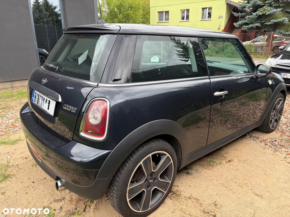 MINI Cooper Standard - 4