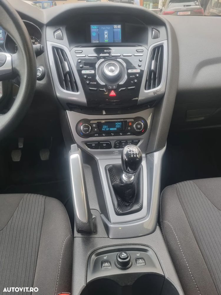 Ford Focus Turnier 1.6 EcoBoost Start-Stopp-System Champions Edition - 9