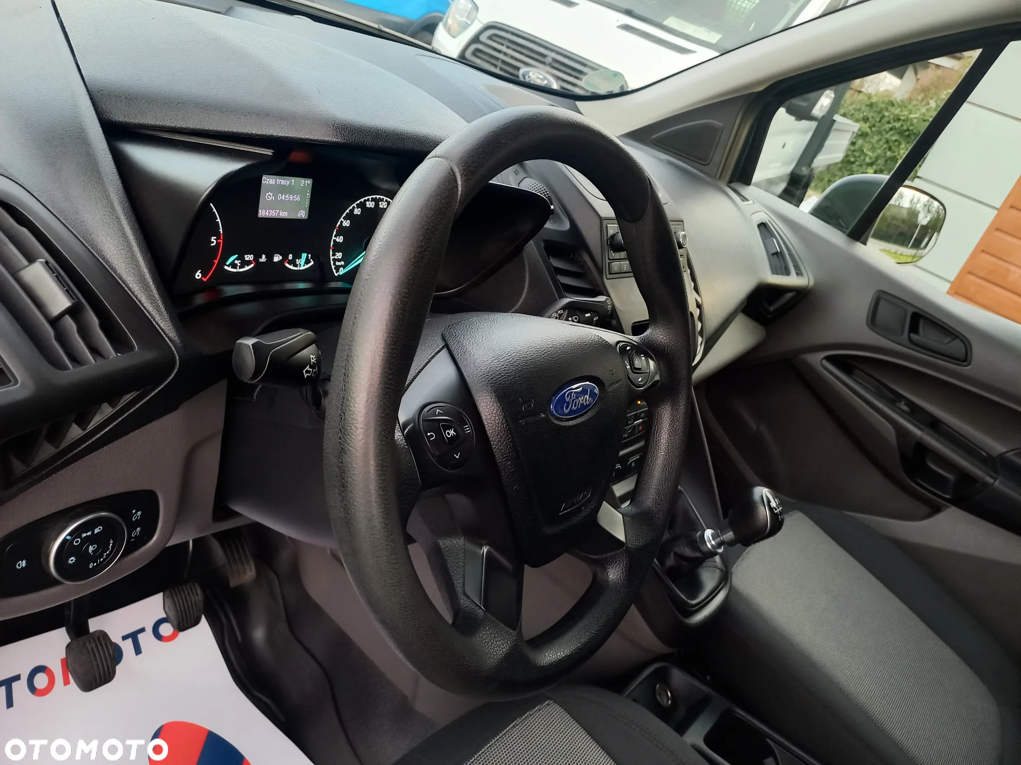 Ford Transit Connect - 18