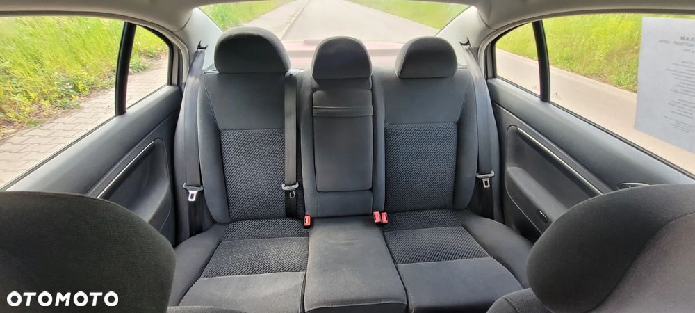 Skoda Superb 1.8T Elegance - 7