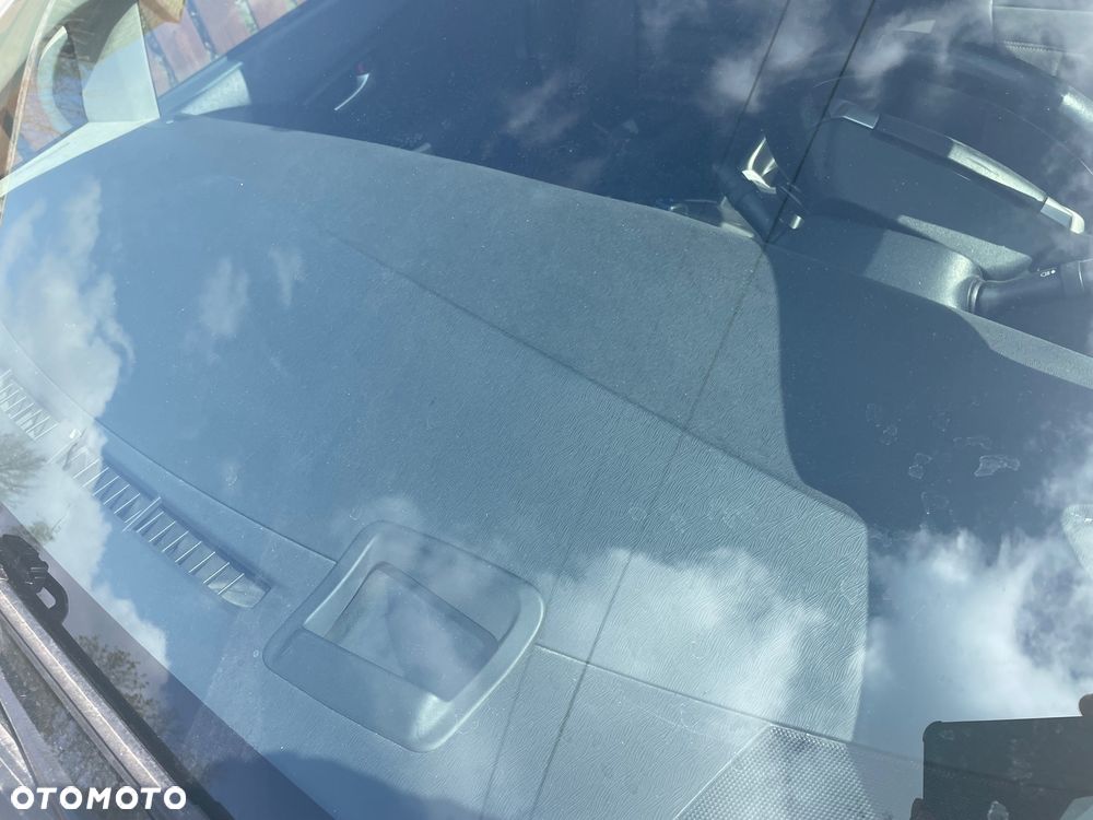 Toyota Prius 1.8 Hybrid Prestige - 24