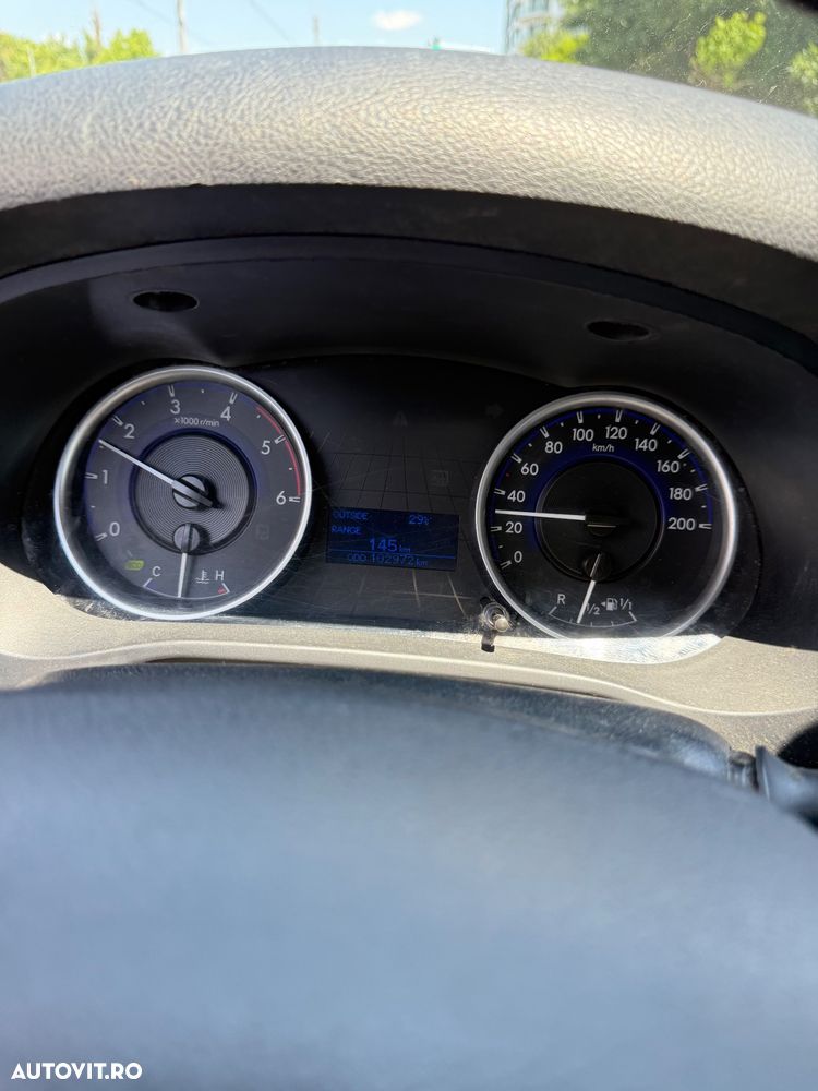 Toyota Hilux 4x4 Double Cab M/T Style - 29
