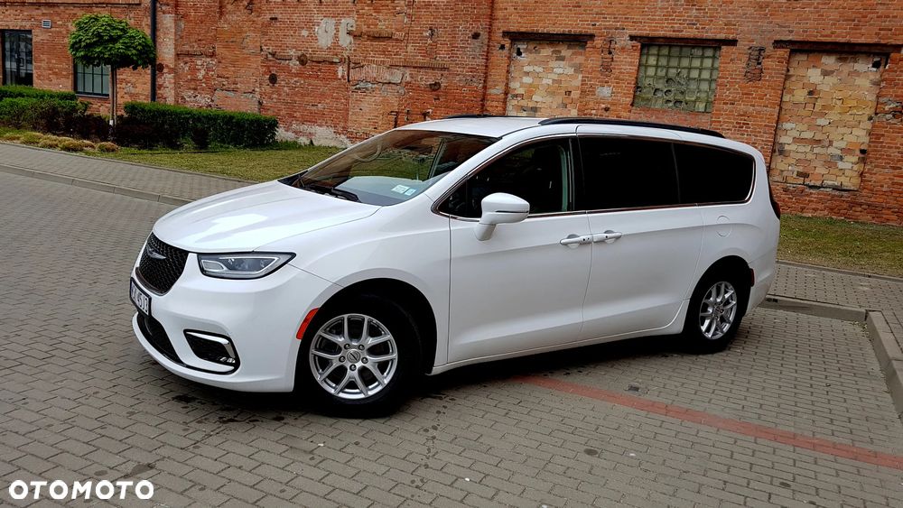 Chrysler Pacifica - 3