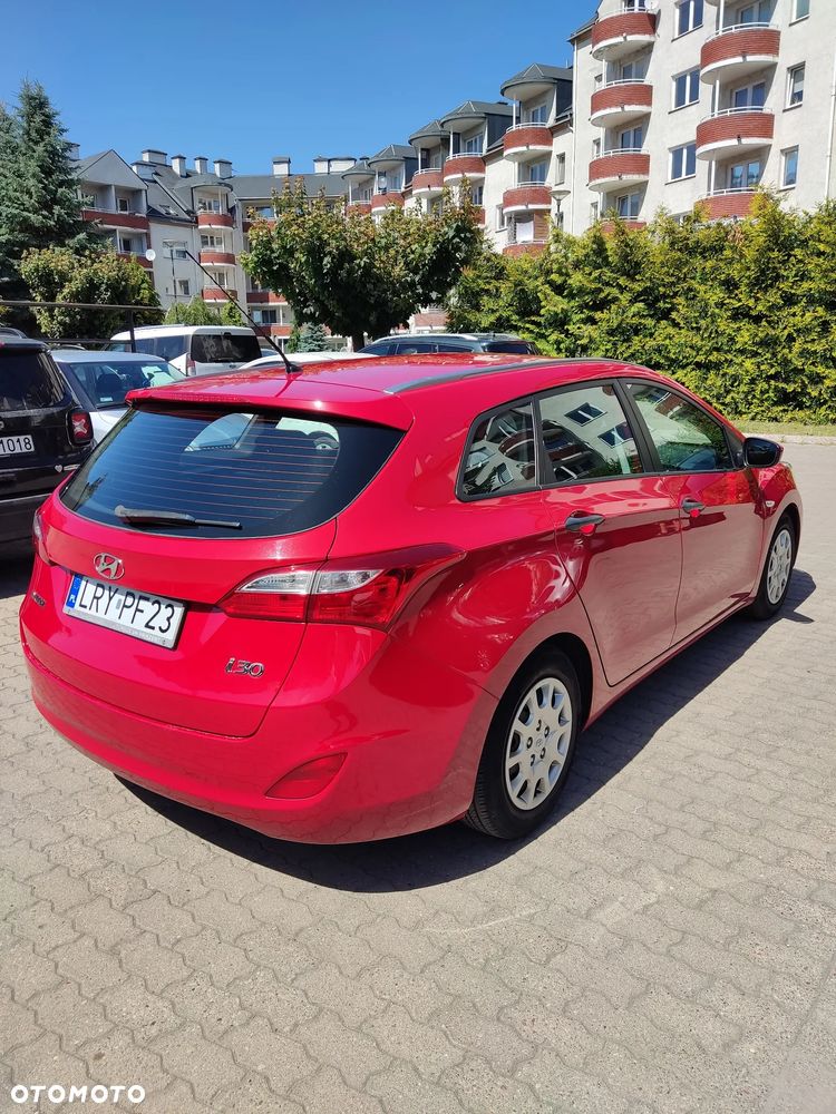 Hyundai i30 1.4 Base - 17