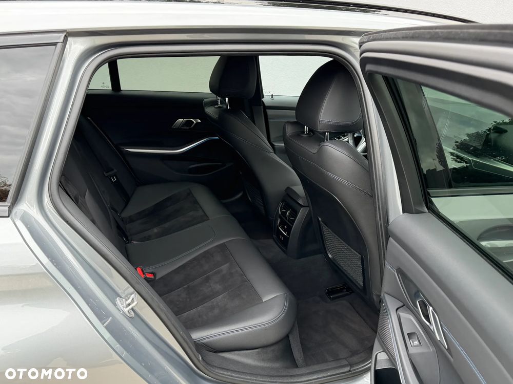 BMW Seria 3 320d xDrive M Sport sport - 15