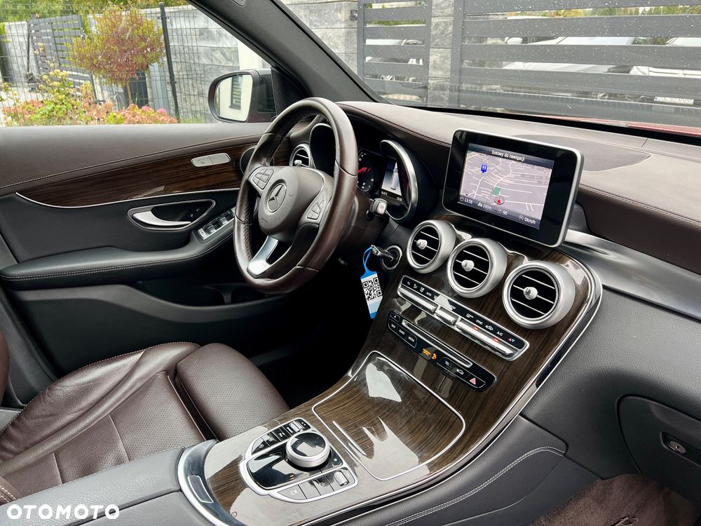 Mercedes-Benz GLC 250 4Matic 9G-TRONIC Exclusive - 18